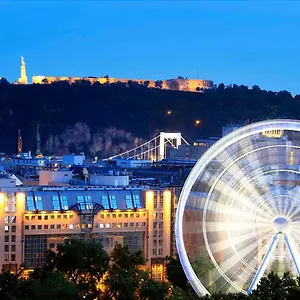 Kempinski Corvinus Hotell