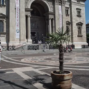 Appartamento Helena With View On St. Stephan's Basilica