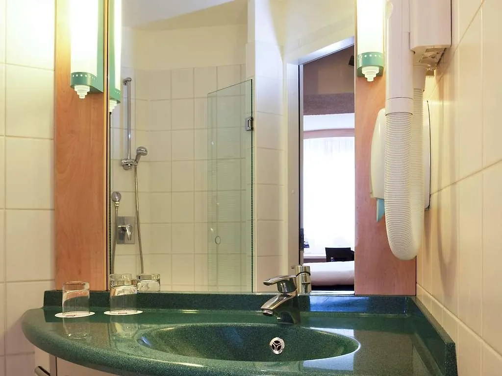 Ibis Budapest City 3*,