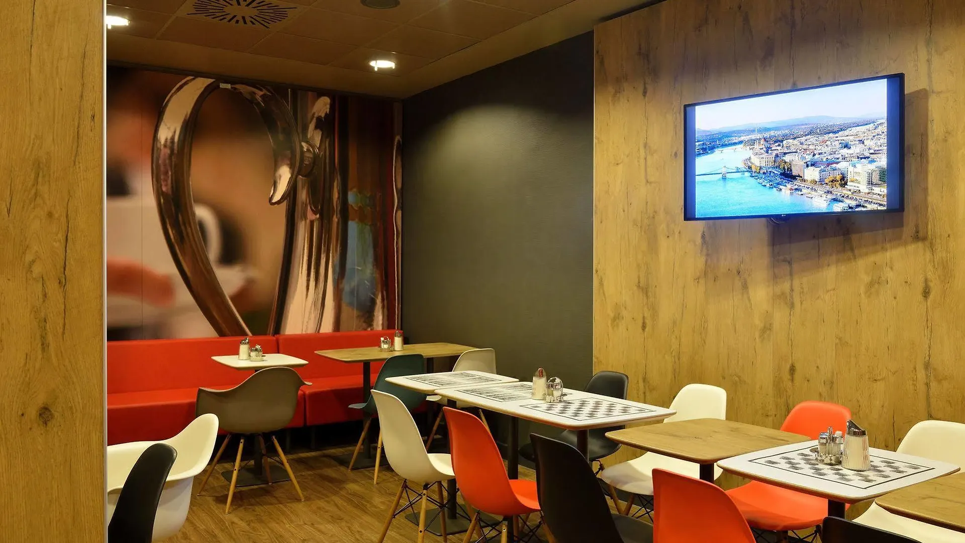 Ibis Budapest City